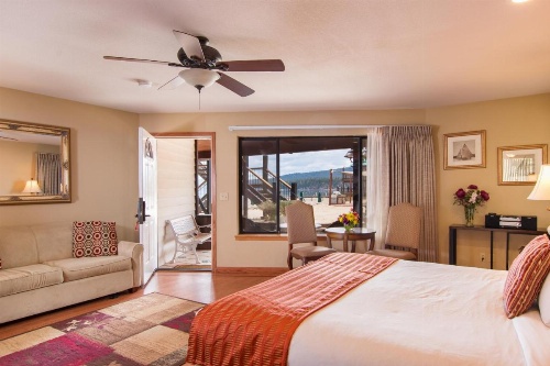 Mourelatos Lakeshore Resort image 45